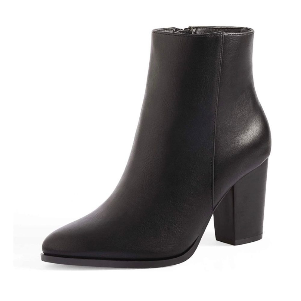NWT Wool + Pepper Co. Thick Heeled Ankle Booties - Black